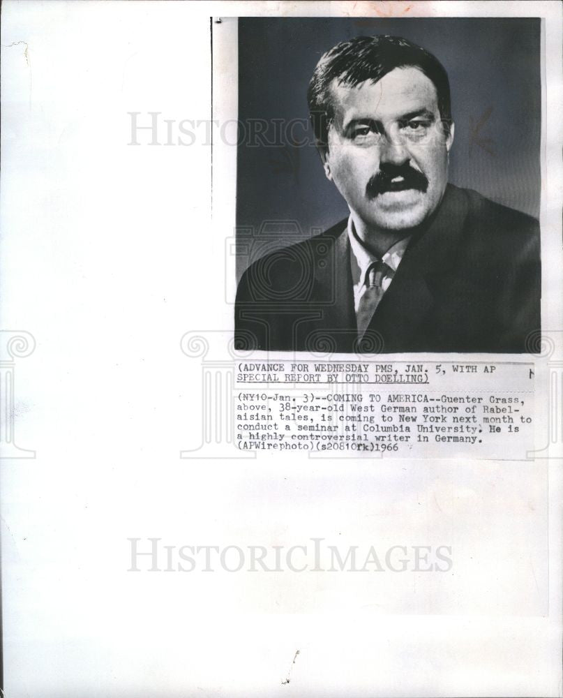 1966 Press Photo Guenter Grass Gremany Author Columbia - Historic Images