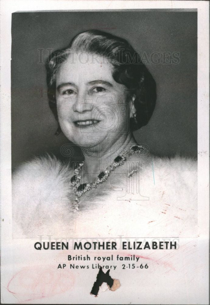 1966 Press Photo Queen Mother Elizabeth British Royal - Historic Images