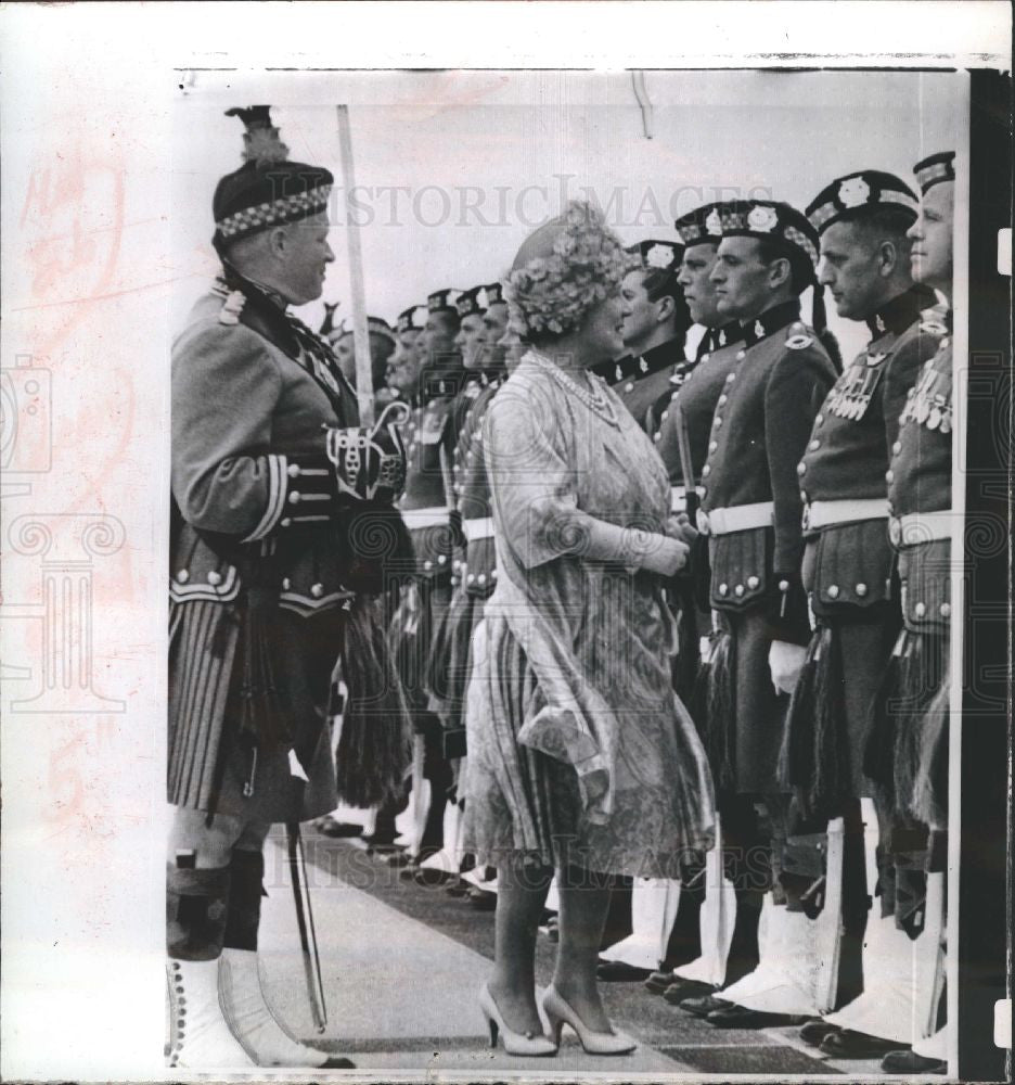 1965 Press Photo Queen Elizabeth II monarch - Historic Images