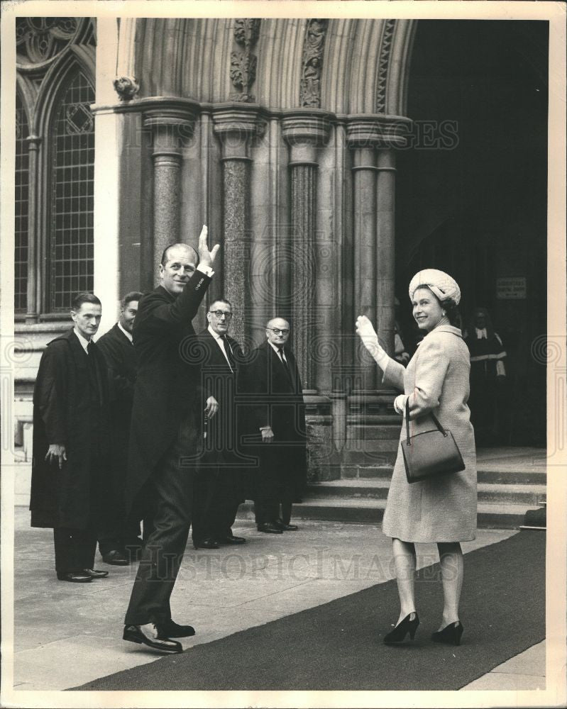 1968 Press Photo Queen Prince Philip Law Courts - Historic Images