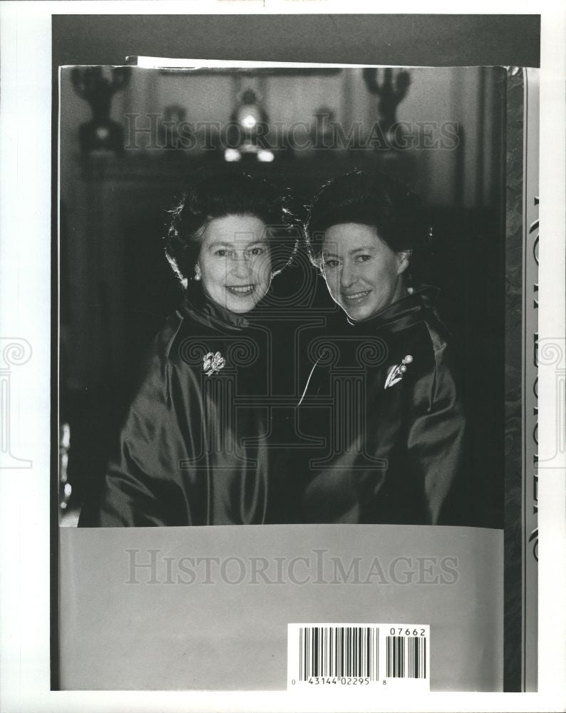 Press Photo Queen Elizabeth II & Princess Margaret - Historic Images