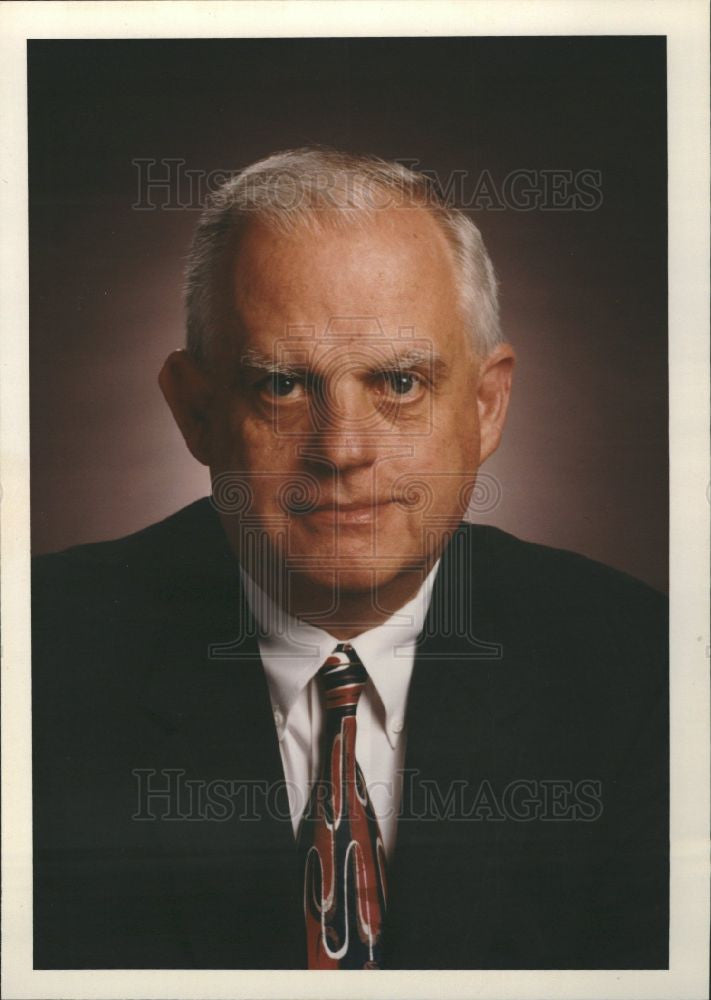 1996 Press Photo Chuck Grant VP Federal-Mogul - Historic Images