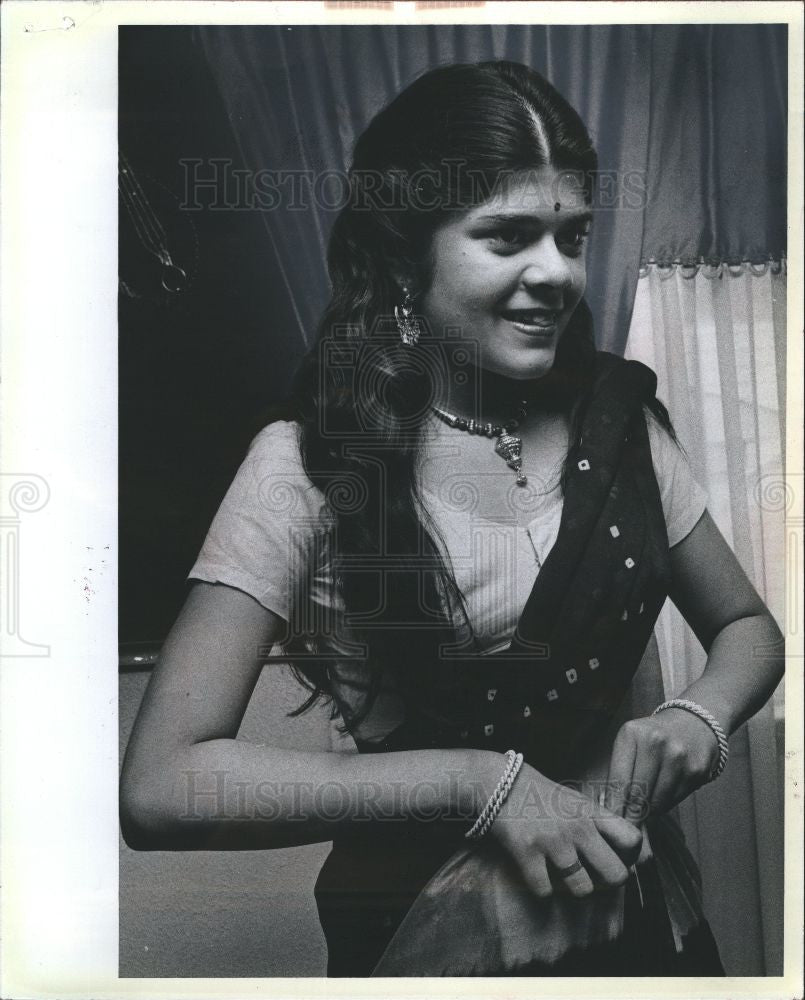1979 Press Photo Sujata Sahghvi Nov Indian Festival - Historic Images