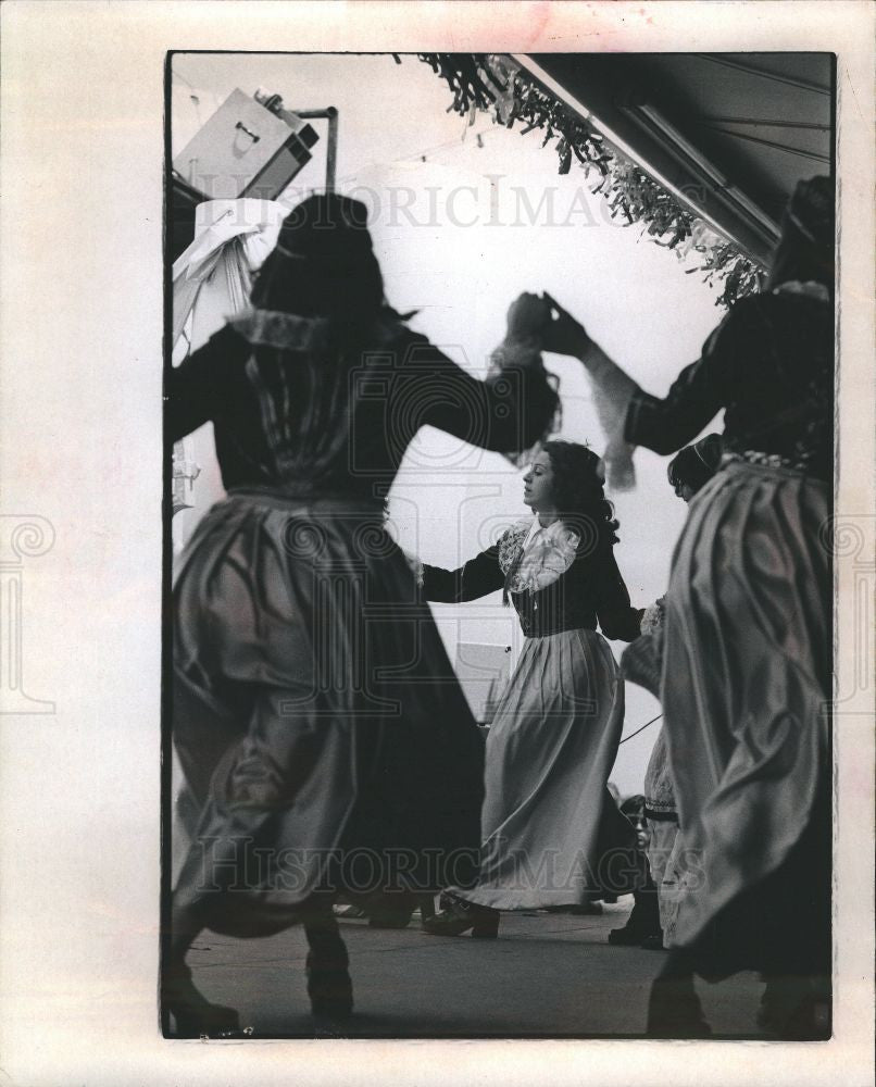 1974 Press Photo Greece dance festical ethnic music - Historic Images