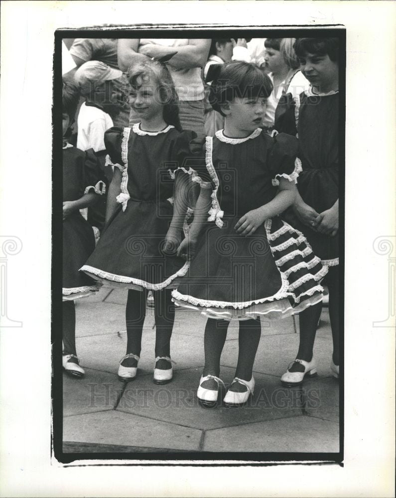 1988 Press Photo Ethnic Festival - Historic Images