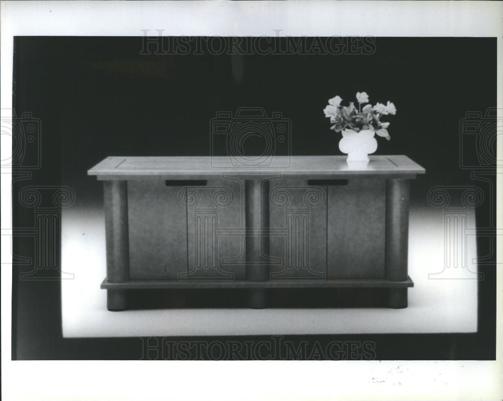 1990 Press Photo Kyoto Credenza - Historic Images