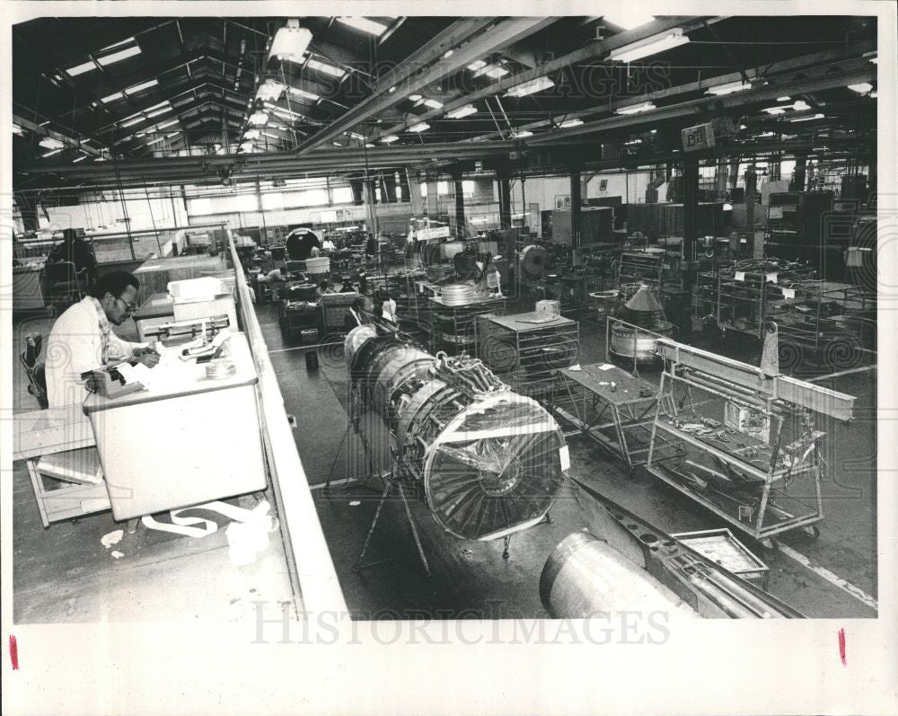 1984 Press Photo Ethiopian Airlines stock room parts - Historic Images