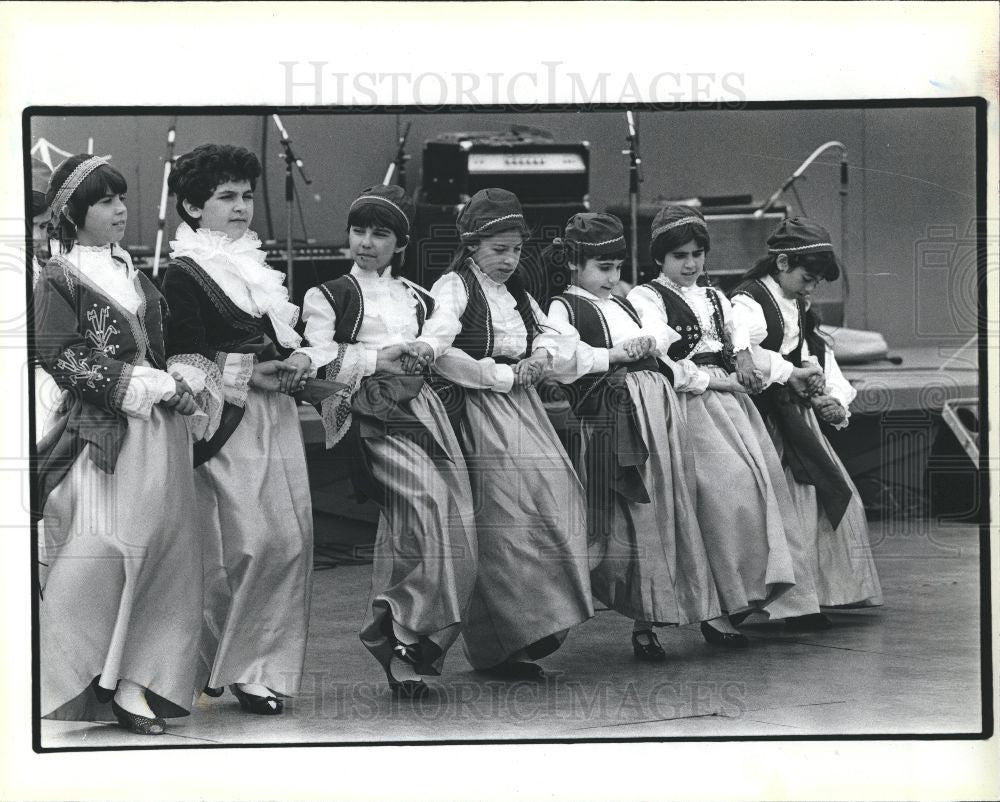 1984 Press Photo Ethnic Festival - Historic Images