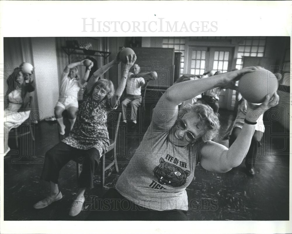1986 Press Photo Physical exercise physical fitness - Historic Images