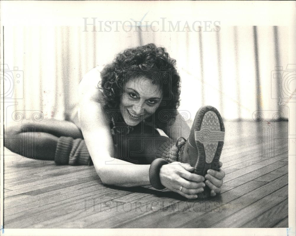 1987 Press Photo Kathleen Spence Exercise - Historic Images