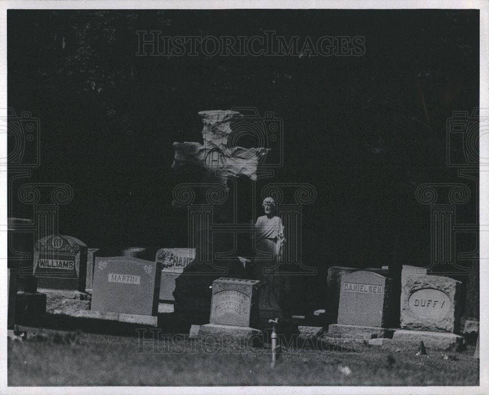 1973 Press Photo EVERGREEN CEMETERY - Historic Images