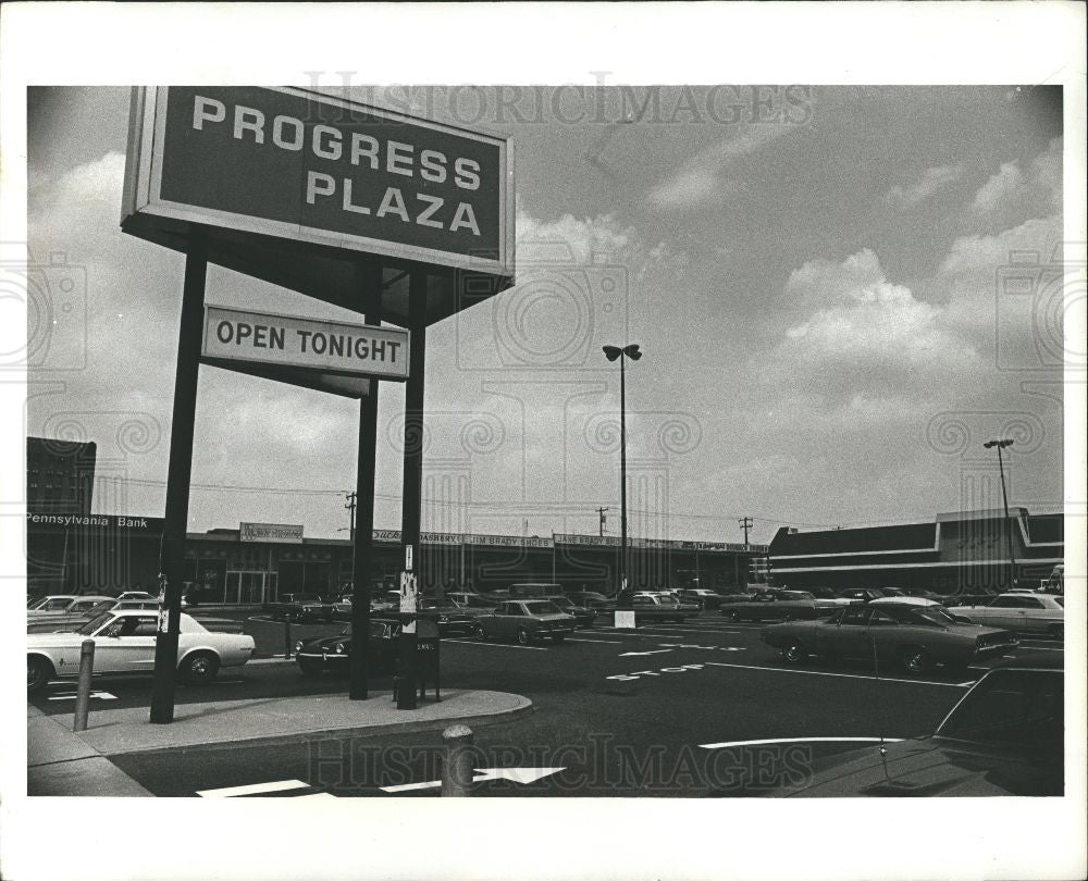 1979 Press Photo Dr Sullivan Corporate - Historic Images
