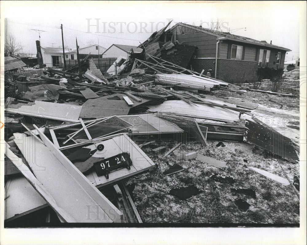 1980 Press Photo Explosion - Historic Images