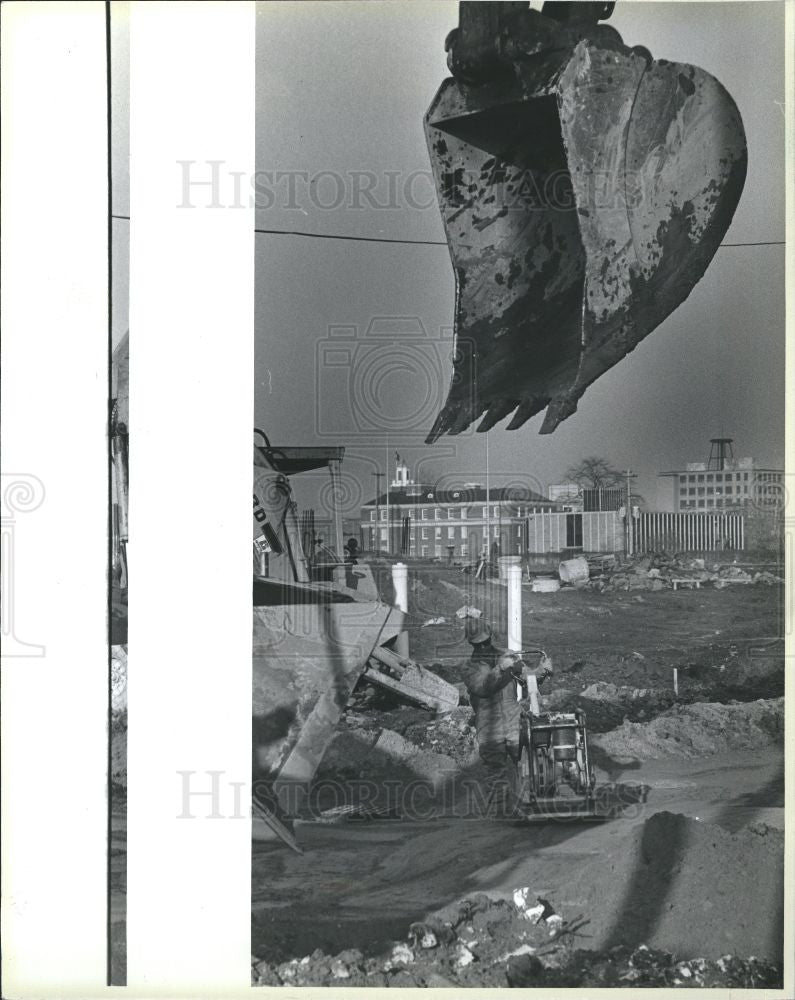1986 Press Photo Harbortown - Historic Images