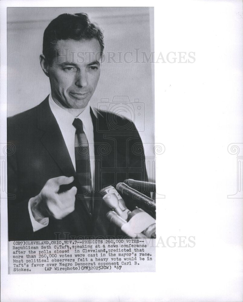 1967 Press Photo Seth Taft Cleveland Ohio Mayor Stokes - Historic Images