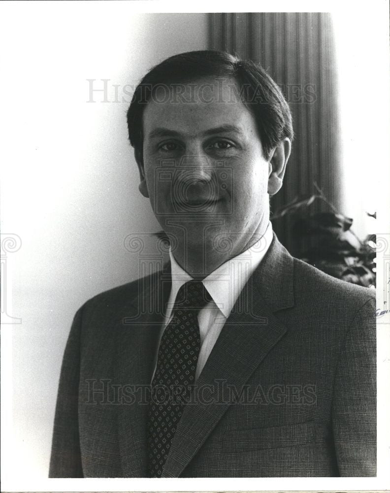 1985 Press Photo R. Andrew Swinny Omni Hotel Detriot - Historic Images