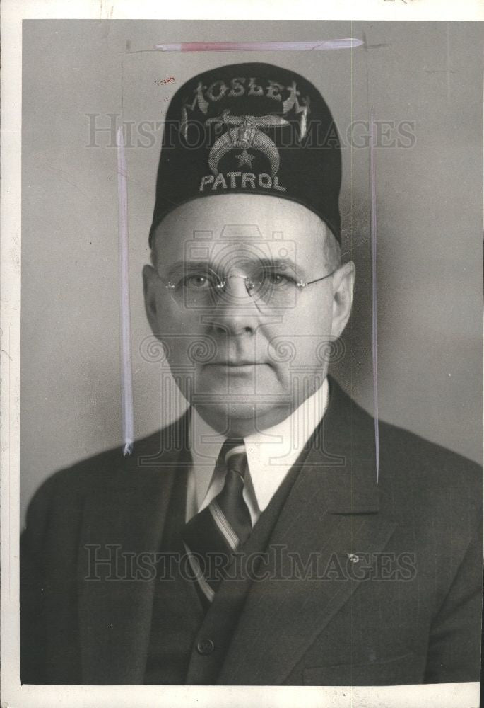 Press Photo hat Benjamin J Carl - Historic Images