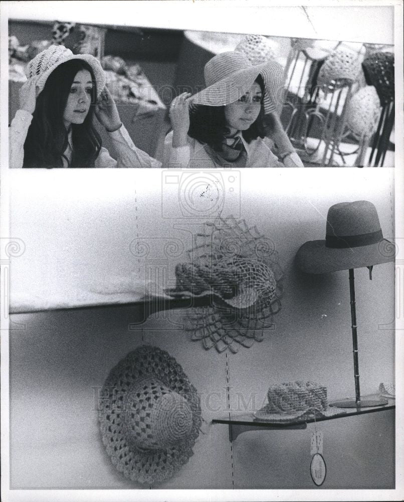 1970 Press Photo Hats, 1970s, Fashion - Historic Images