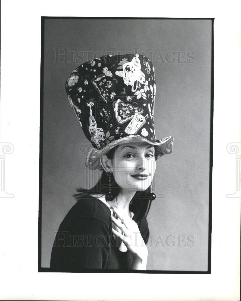 1993 Press Photo hat fashion accessory headgear - Historic Images