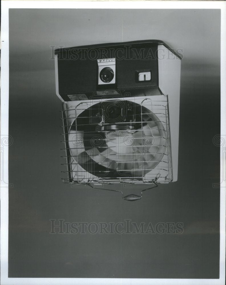 Press Photo Aladdin Happy II Radiant Heater J-480 - Historic Images
