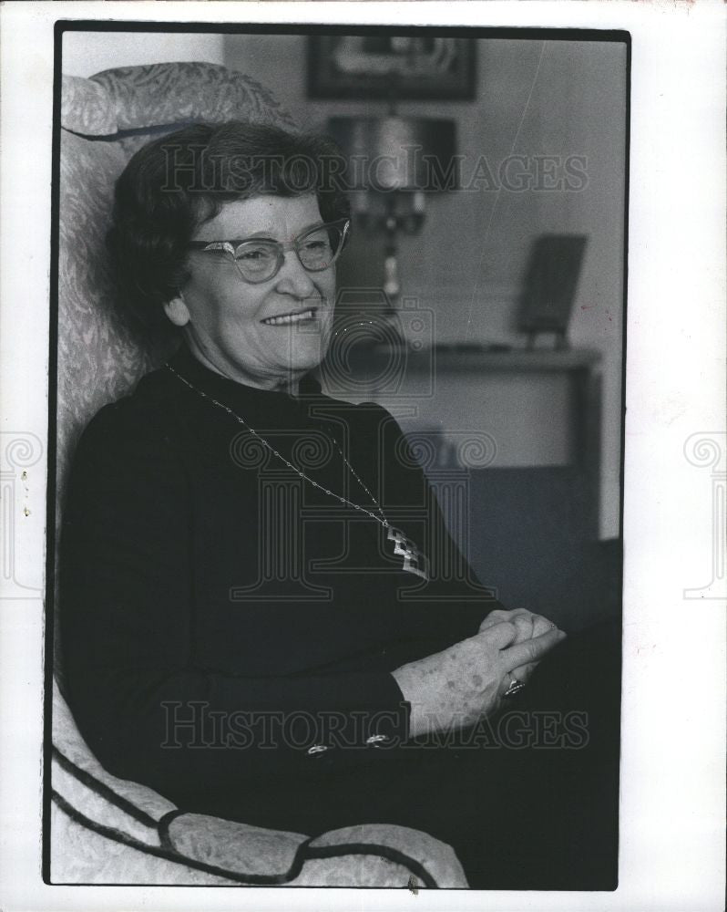 1976 Press Photo Fran Harris - Heart of Gold volunteer - Historic Images