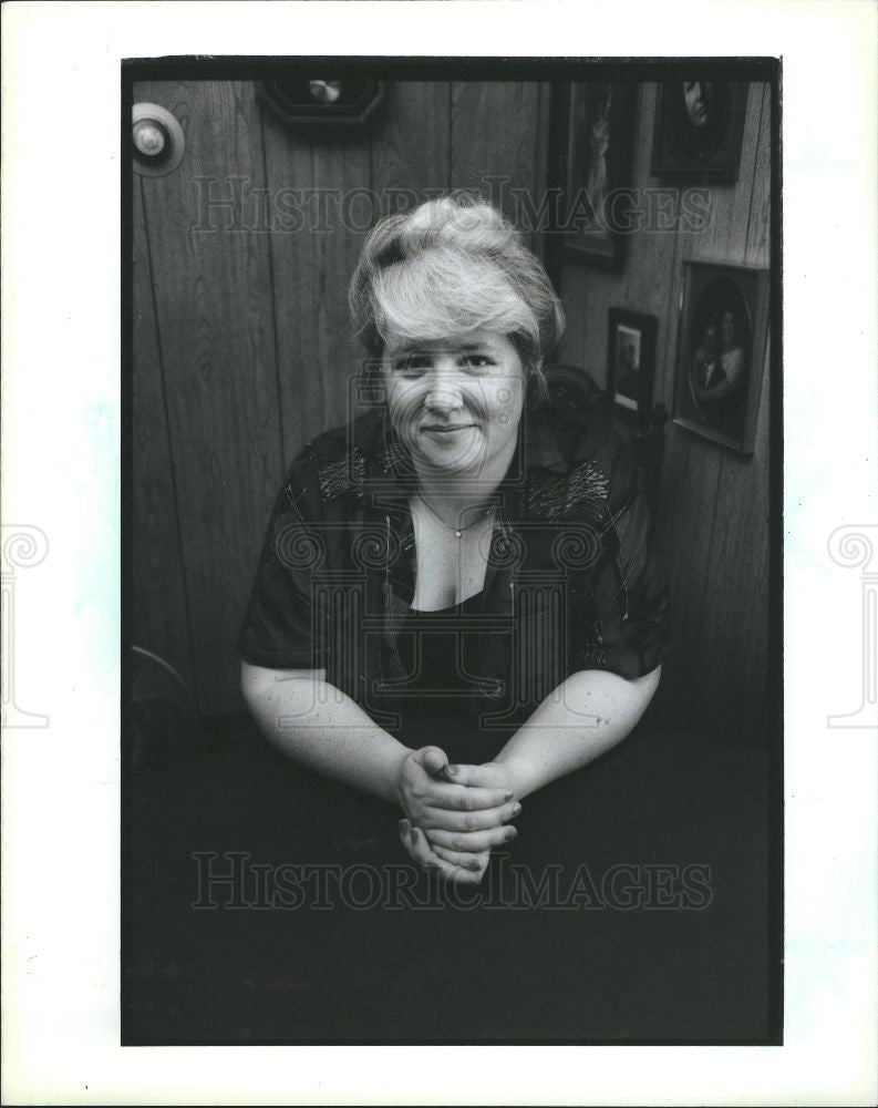 1988 Press Photo Cindy Szabo Donates Bone Marrow First - Historic Images