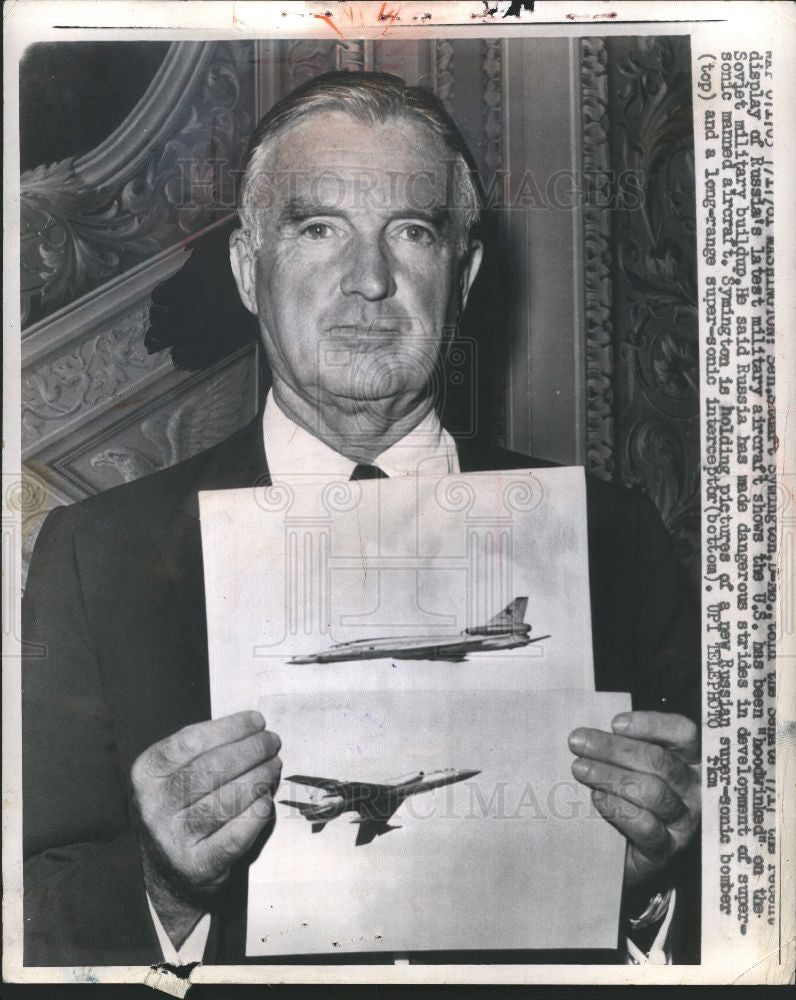 1969 Press Photo Display of russia&#39;s latest aircraft - Historic Images