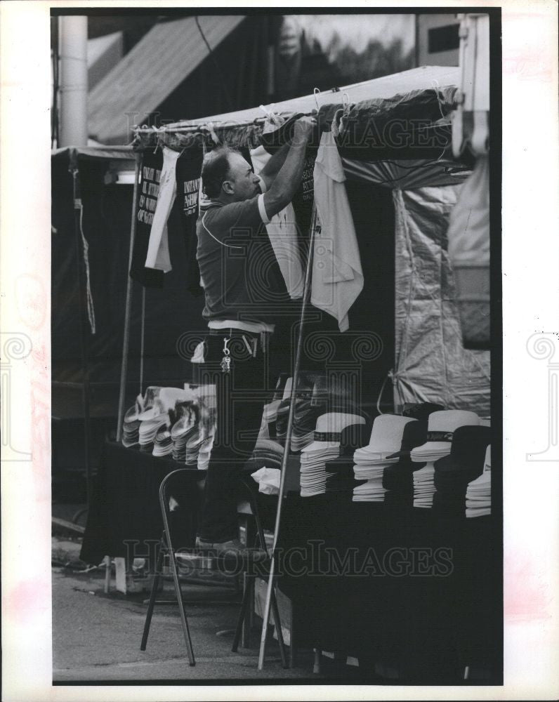 1990 Press Photo Hamtramck Festival Gary Germain MI - Historic Images