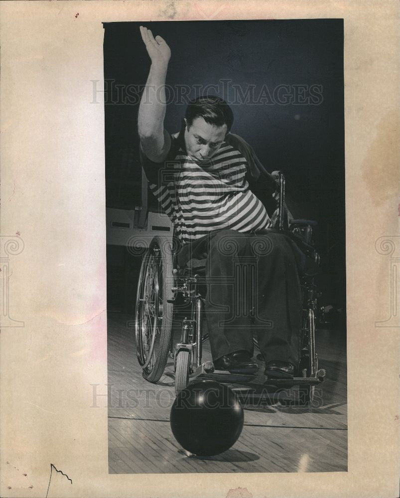 1973 Press Photo Sam Campbell Grand Rapids Wheelchair - Historic Images