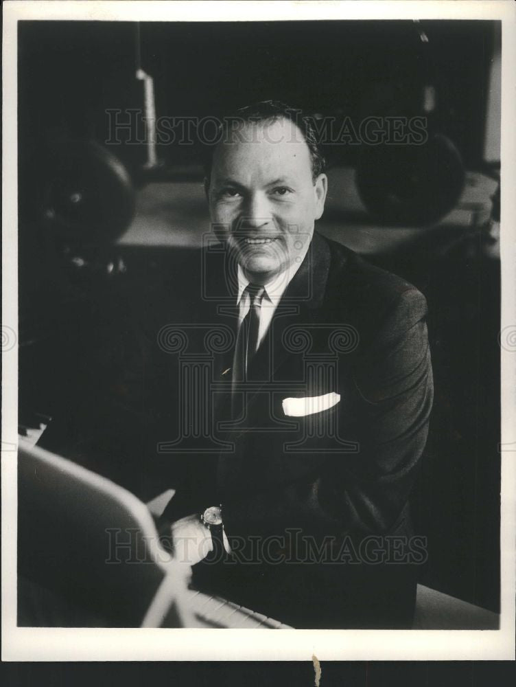1958 Press Photo Hank Sylvern organist recording artist - Historic Images