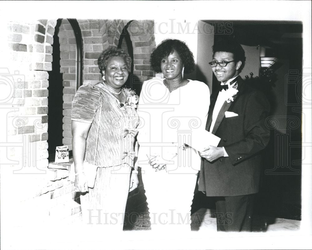 Press Photo Alma Stallworth  Super Anchor Party - Historic Images