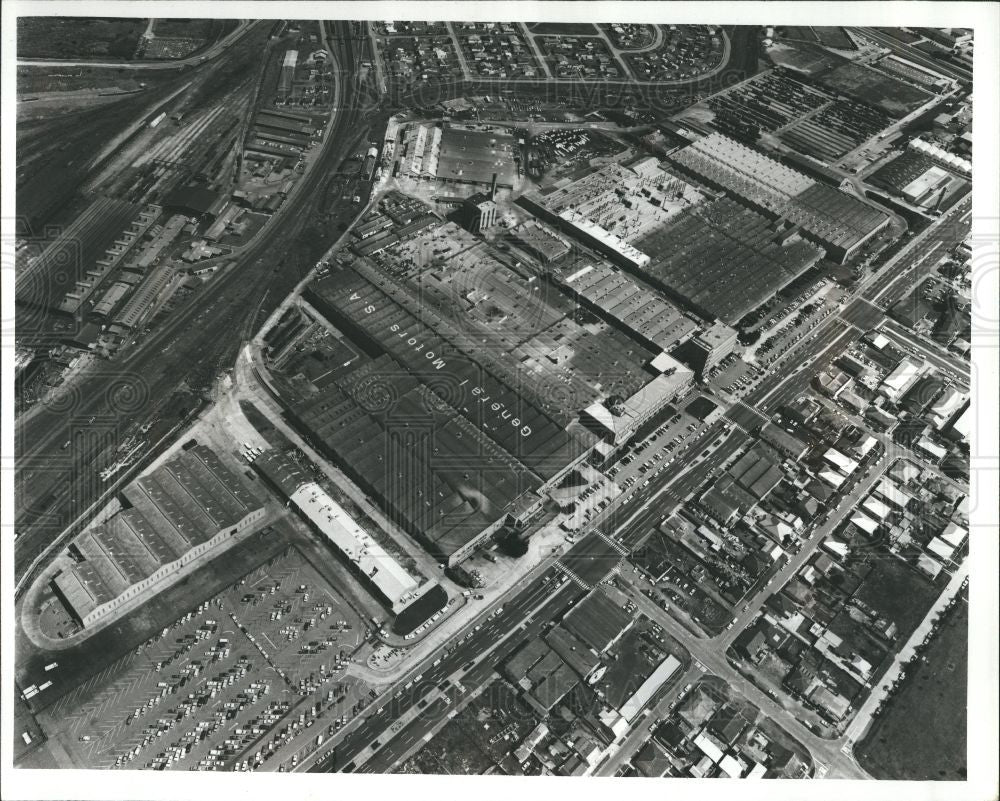 1985 Press Photo Kempston Road Plant - Historic Images