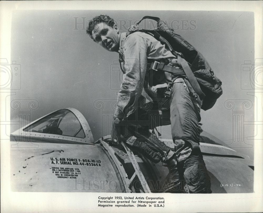 1953 Press Photo Robert Stack Sabre Jet actor - Historic Images