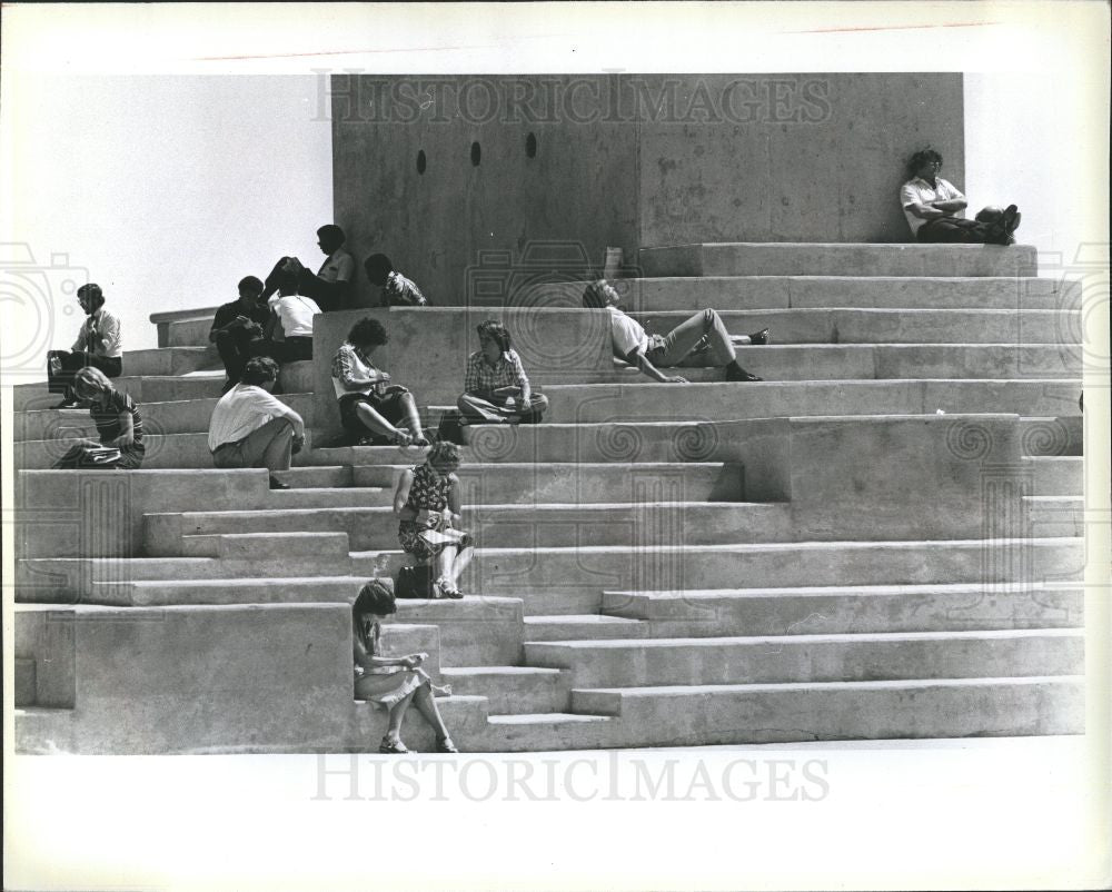 Press Photo Hart Plaza - Historic Images