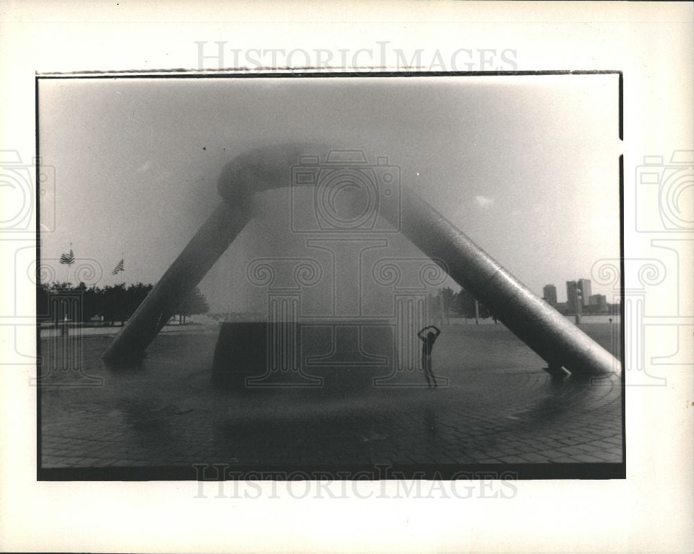 1988 Press Photo Hart Plaza - Historic Images