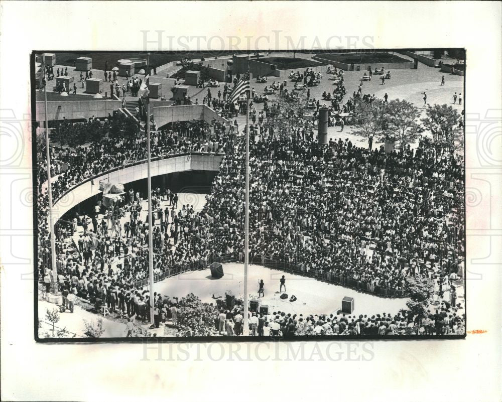 1983 Press Photo Hart Plaza - Historic Images