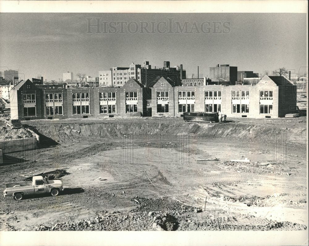 1986 Press Photo Harbortown Detroit Development River - Historic Images