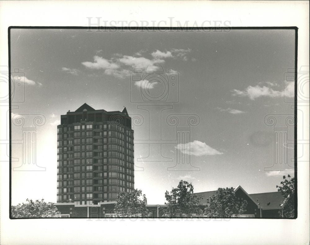 1988 Press Photo shopping mall - Historic Images