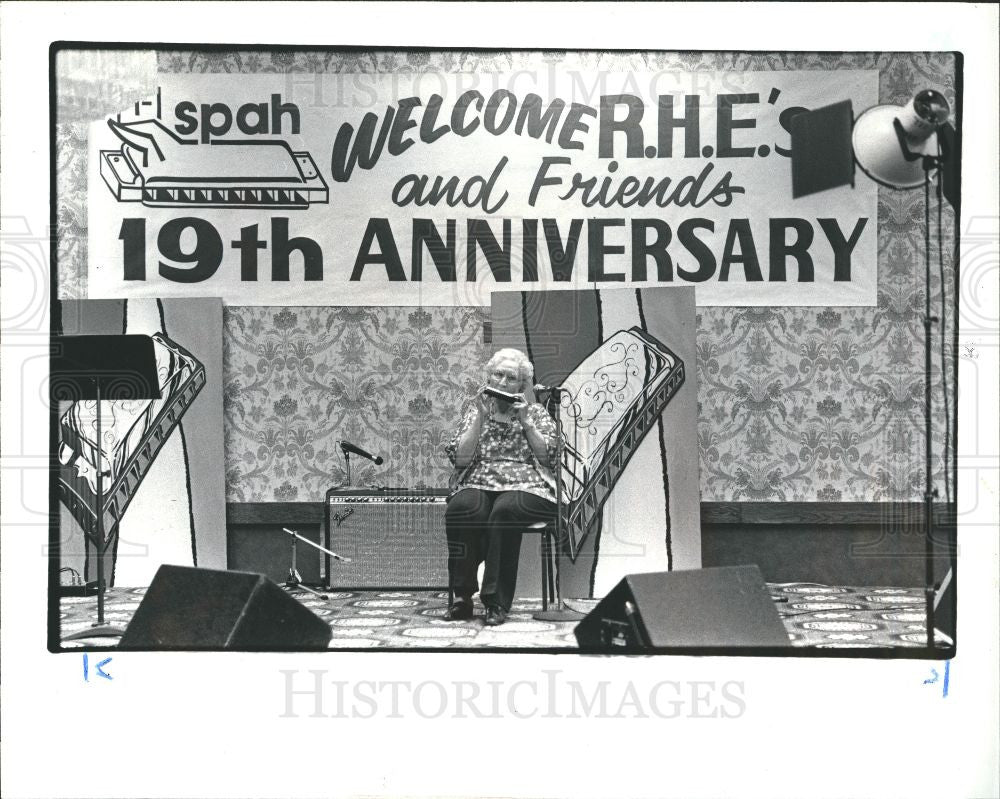 1982 Press Photo Harmonica instrument folk jazz rock - Historic Images