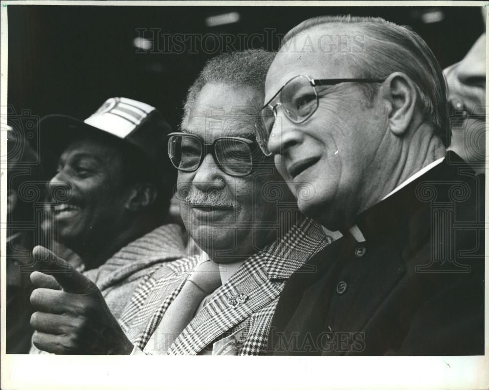 1988 Press Photo Bishop Staka - Historic Images
