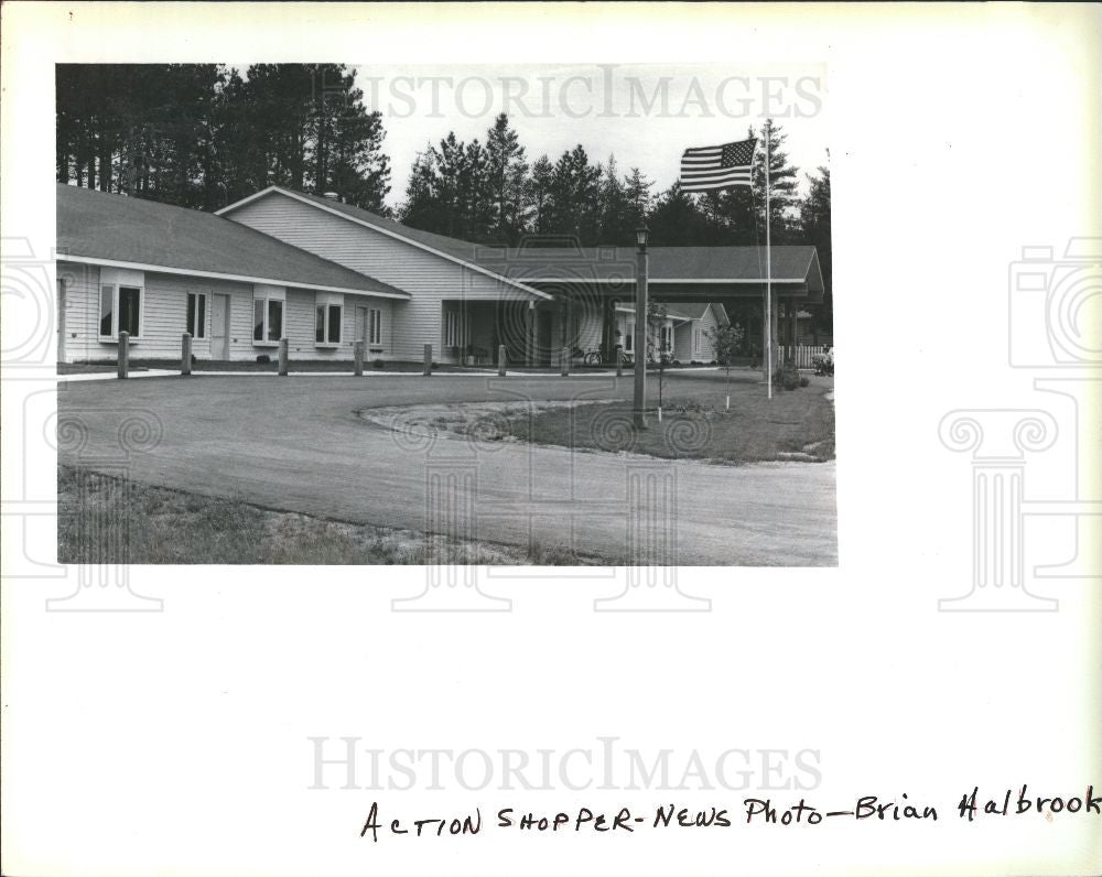 1987 Press Photo Propylon Building - Historic Images