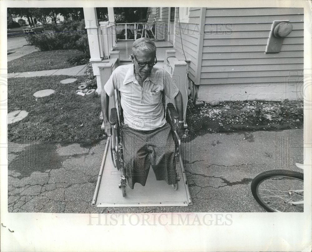 1974 Press Photo Handicapped - Historic Images