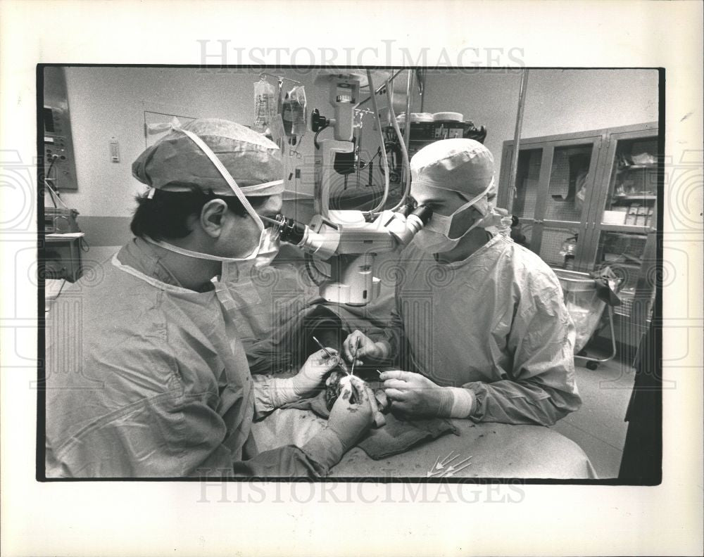 Press Photo Michael Busuito Doctor - Historic Images