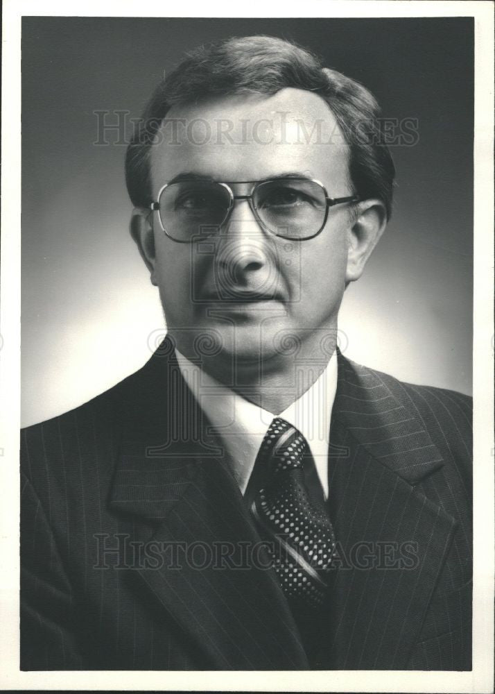 1981 Press Photo Joseph R. Thomas K Mart Corporation - Historic Images