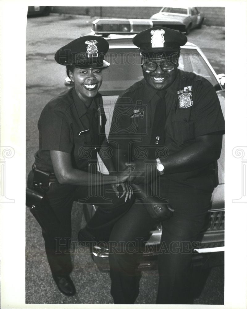 1992 Press Photo Otis Evans Sandra McNeil 9th Precinct - Historic Images