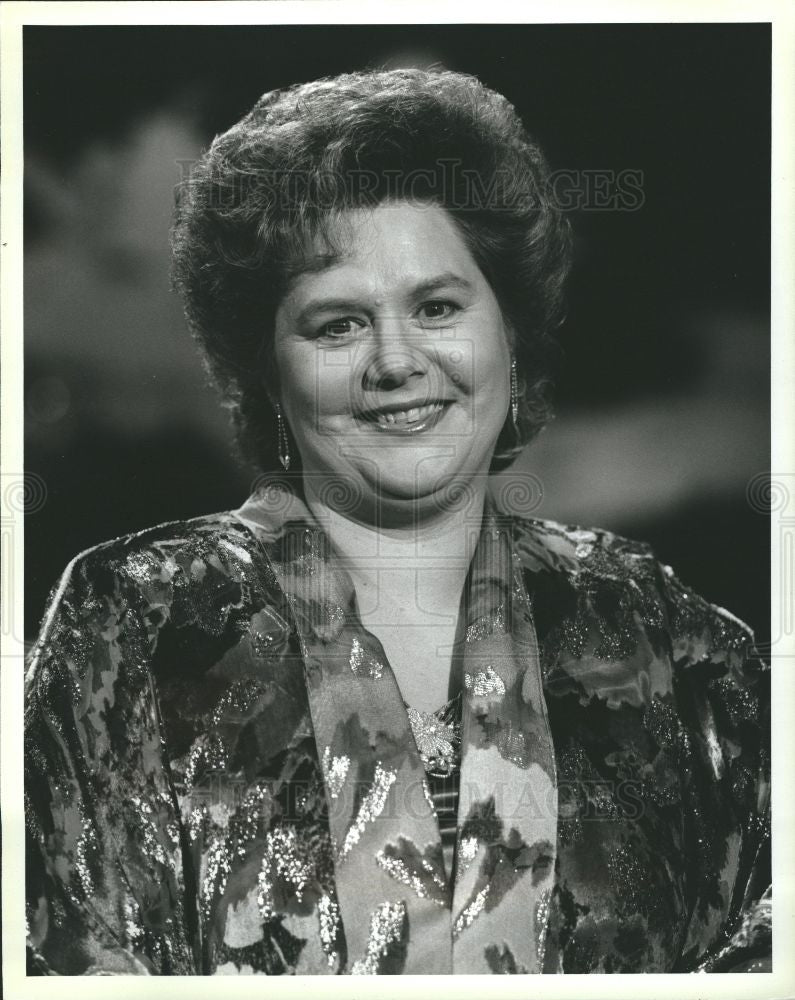 1988 Press Photo Mary Lou Fallis opera singer comedian - Historic Images