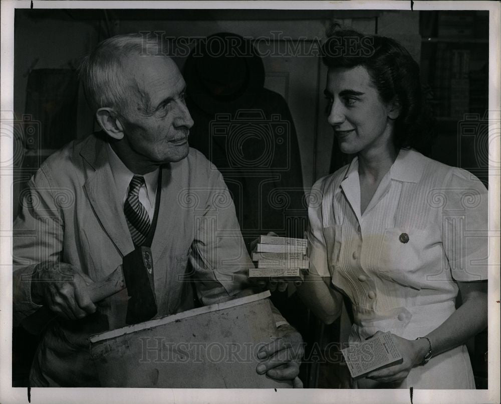 1946 Press Photo Mr. Smith Miss Cucchi - Historic Images