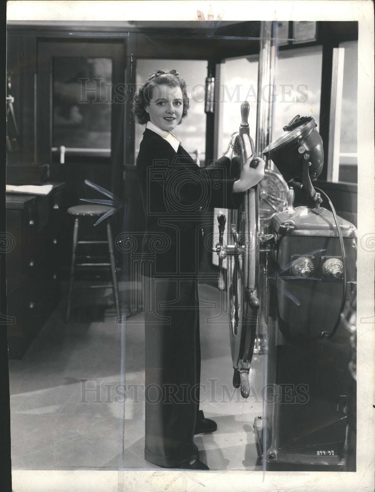 1936 Press Photo Janet Gaynor ship steering wheel - Historic Images