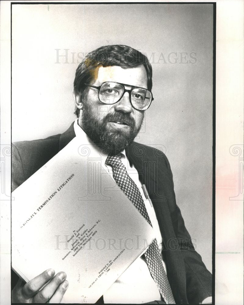 1989 Press Photo Lawyer Don Gasiorek Wrongful Dismissal - Historic Images