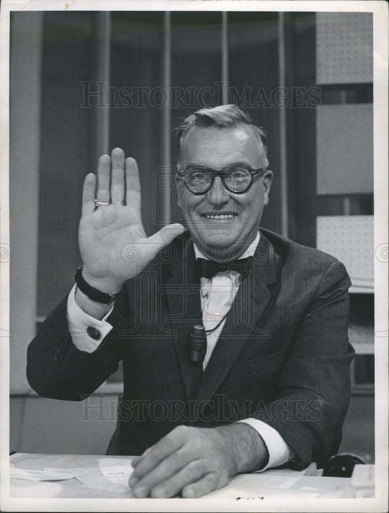 1960 Press Photo Dave Garroway NBC Host - Historic Images